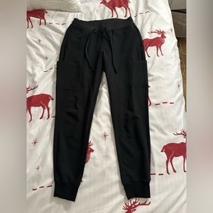 Women’s jogger scrubs